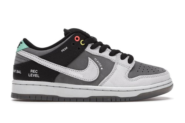 Nike SB Dunk Low VX1000