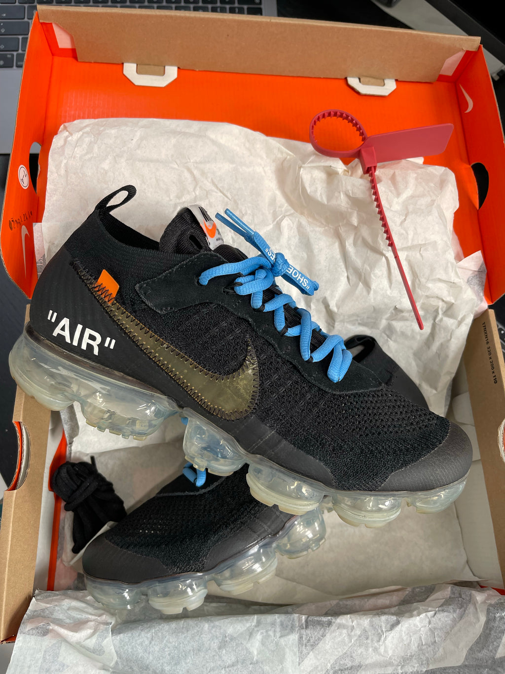 Vapormax nike clearance off white